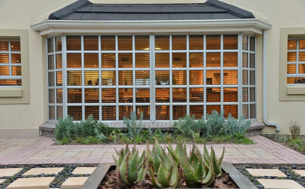 Road Lodge Cape Town International Airport Bagian luar foto