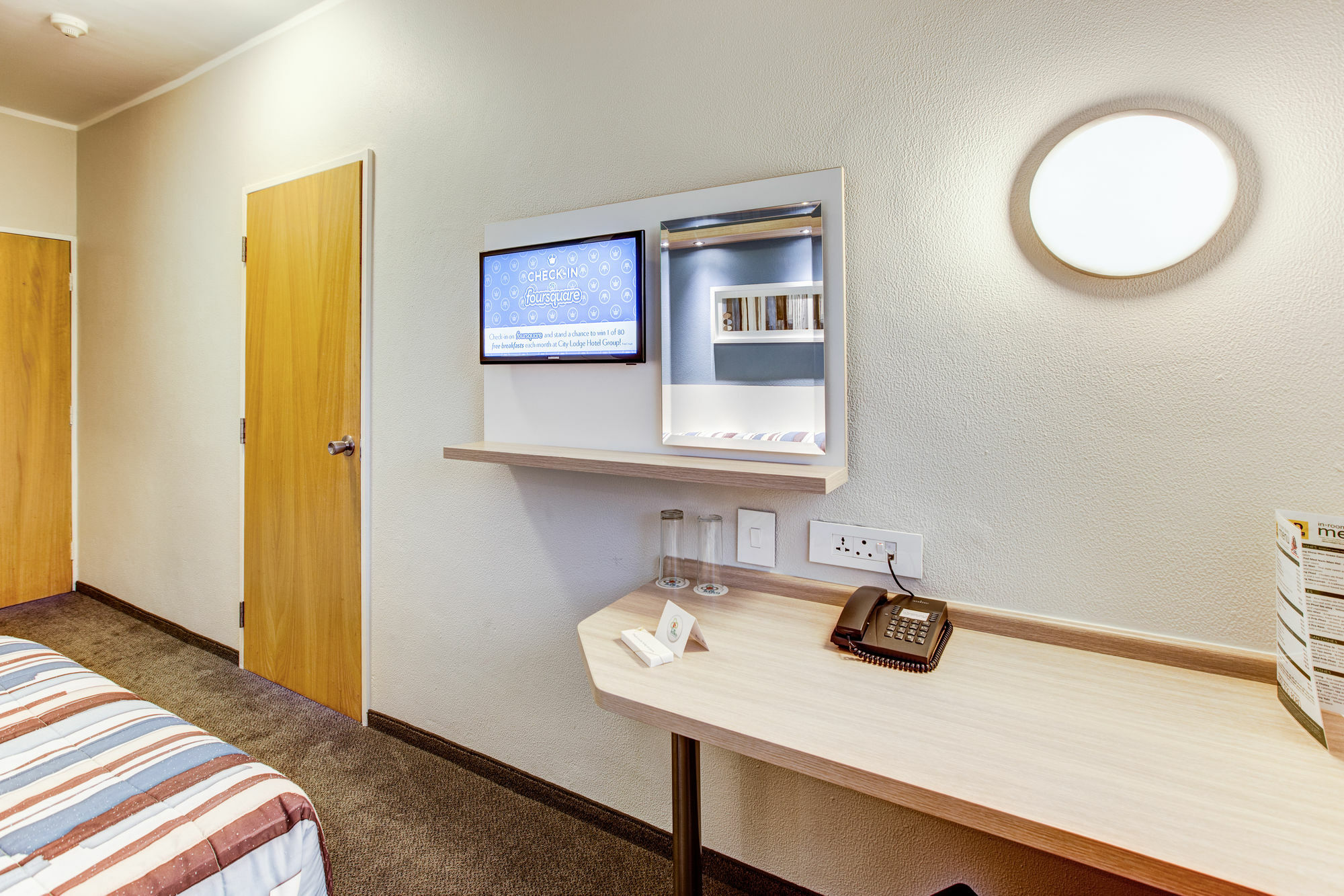 Road Lodge Cape Town International Airport Bagian luar foto